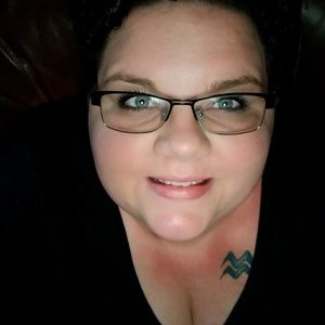 Meet your Posher, Keeley